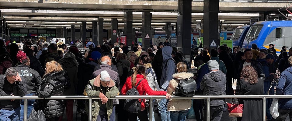 Ιταλία: Εκτροχιασμός εμπορευματικού τρένου – Υλικές μόνο ζημιές-2