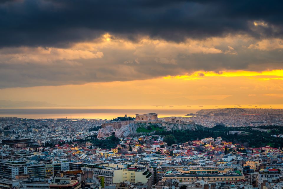 καιρός-τοπικές-βροχές-και-καταιγίδες-562391158