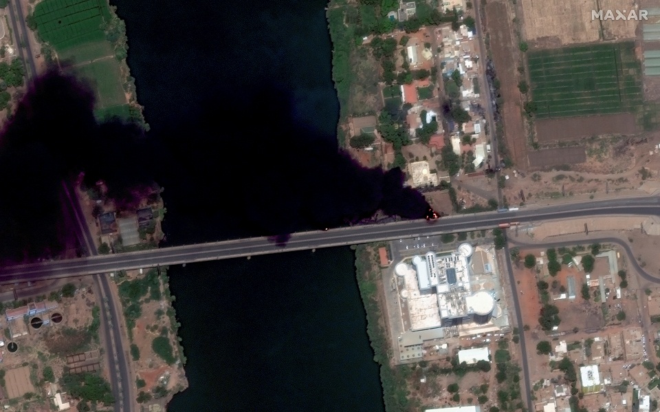 Σουδάν: Αυξάνονται δραματικά τα θύματα, εγκλωβισμένοι Ελληνες σε εκκλησία του Χαρτούμ-1