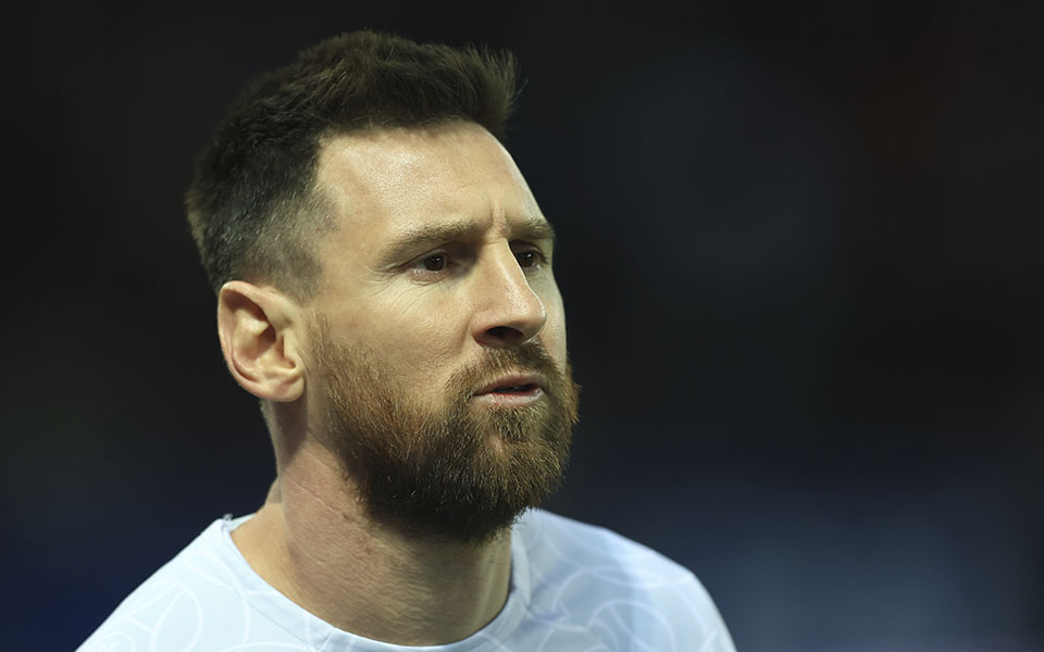 το-παρίσι-πληγώνει-τον-μέσι-562353271