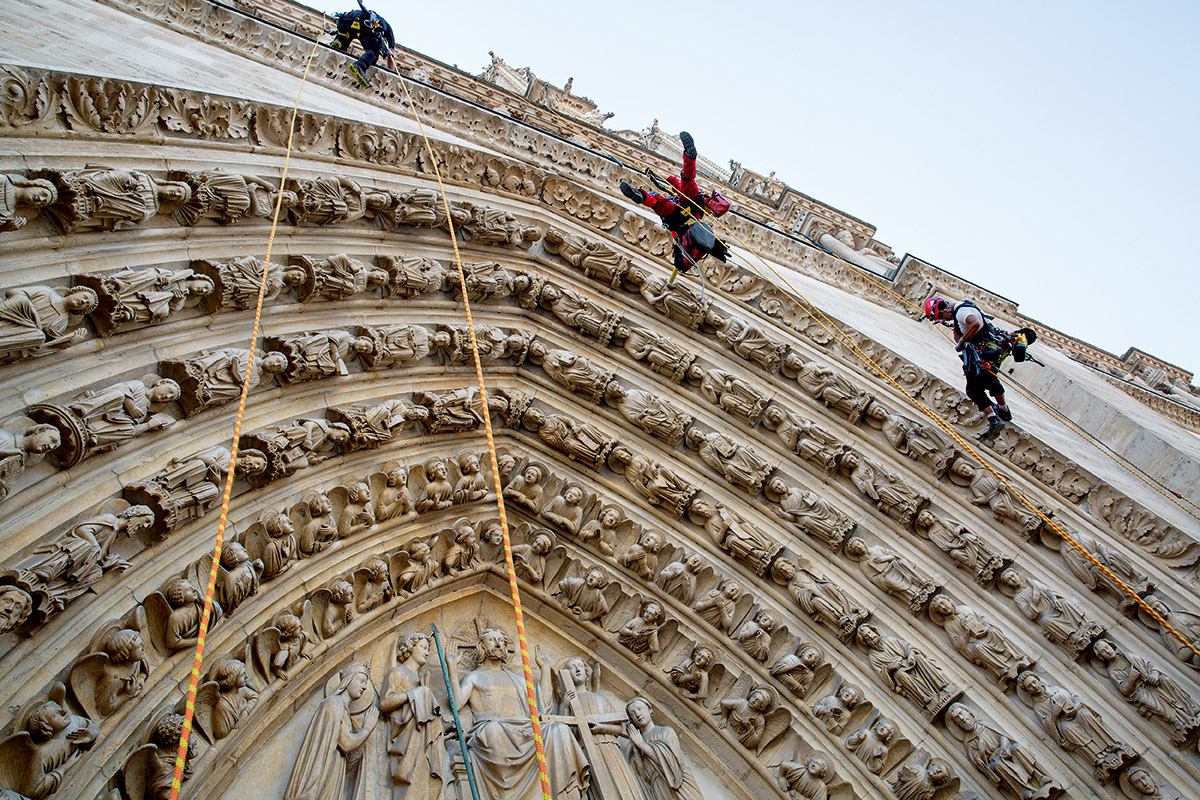 Η Παναγία των Παρισίων αποκτά ξανά ζωή-4