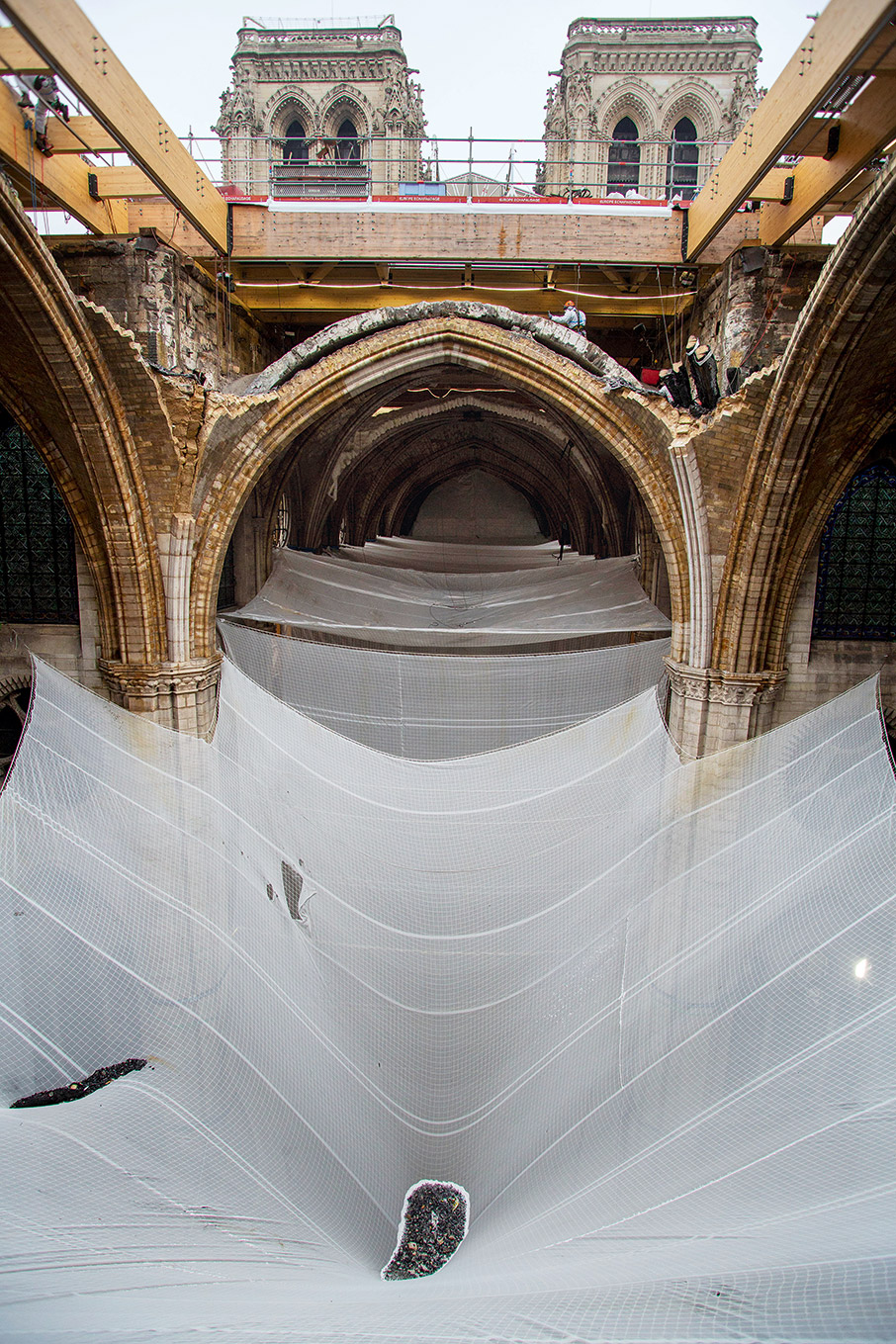 Η Παναγία των Παρισίων αποκτά ξανά ζωή-6