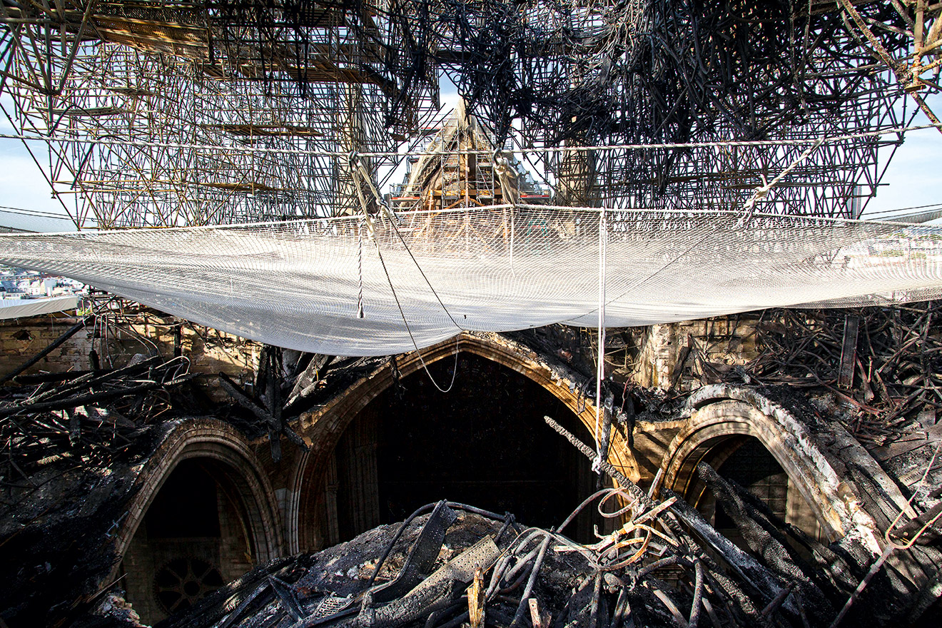 Η Παναγία των Παρισίων αποκτά ξανά ζωή-2