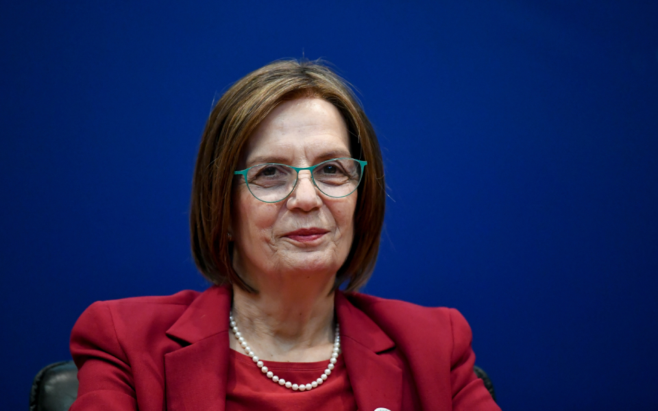 ο-αλέξης-τσίπρας-και-ο-συριζα-αποχαιρ-562381633