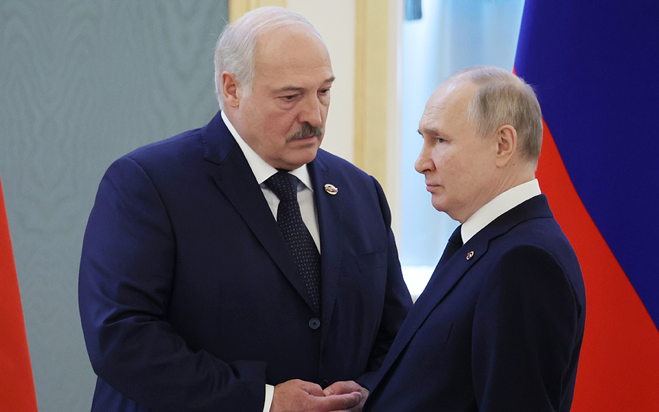 κρεμλίνο-πούτιν-και-λουκασένκο-δεν-συ-562359523