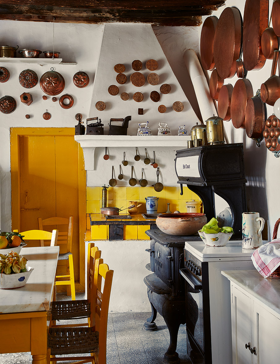 Μιγκέλ Φλόρες Βιάνα: Ο Αργεντίνος που μαγεύτηκε από τα ελληνικά σπίτια-11