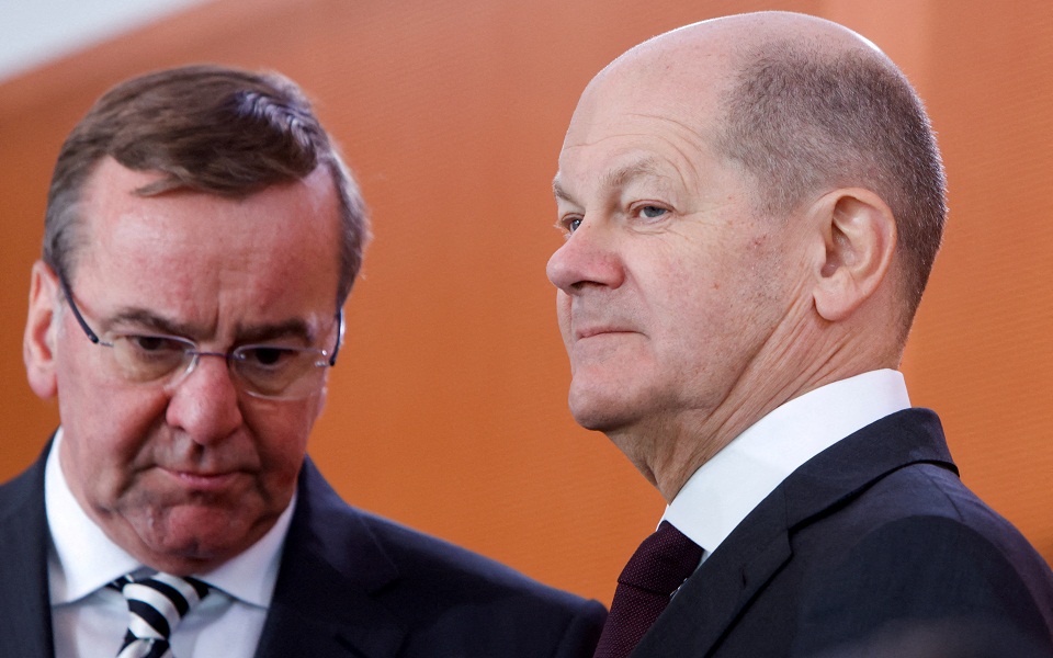 γερμανία-δεν-είναι-ακόμη-ώρα-για-ουκρα-562381702