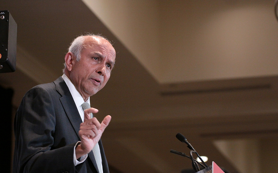 Διαβάστε στην «Καθημερινή της Κυριακής»-5