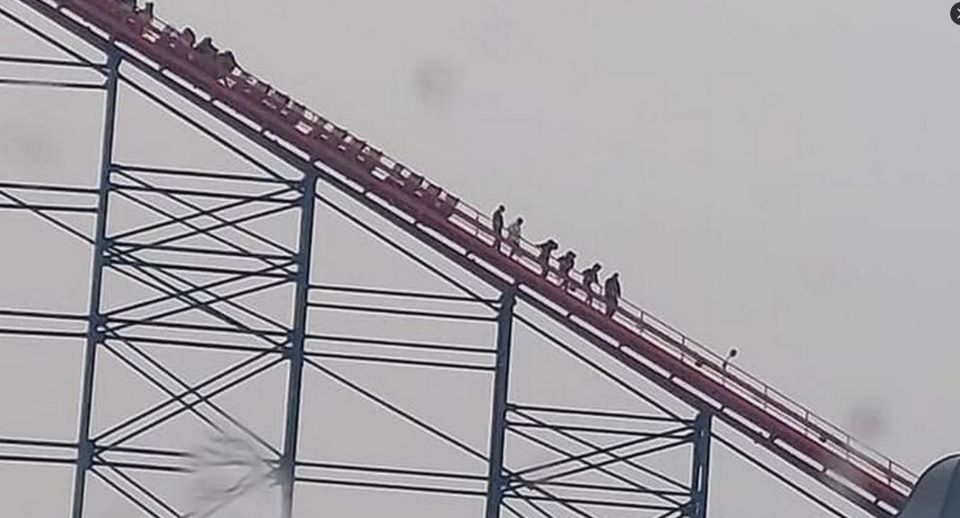 κατέβηκαν-με-τα-πόδια-από-το-ψηλότερο-τ-562372171