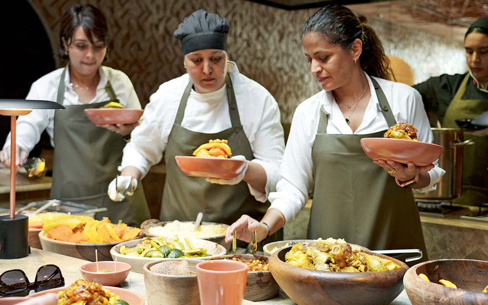 sahbi-sahbi-ένα-εστιατόριο-γένους-θηλυκού-562376221