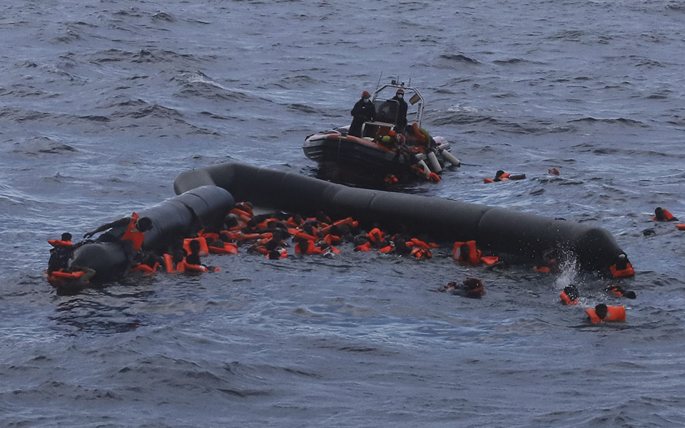 τυνησία-η-ακτοφυλακή-ανέσυρε-τις-σορο-562395127