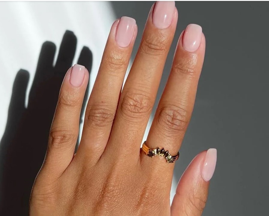 nail-cycling-πόσο-συχνά-πρέπει-να-κάνετε-μανικιο-562368130