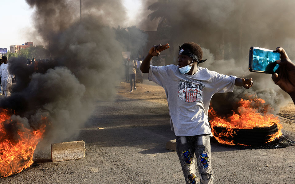 σουδάν-σφοδρά-πυρά-στην-πρωτεύουσα-χα-562374814