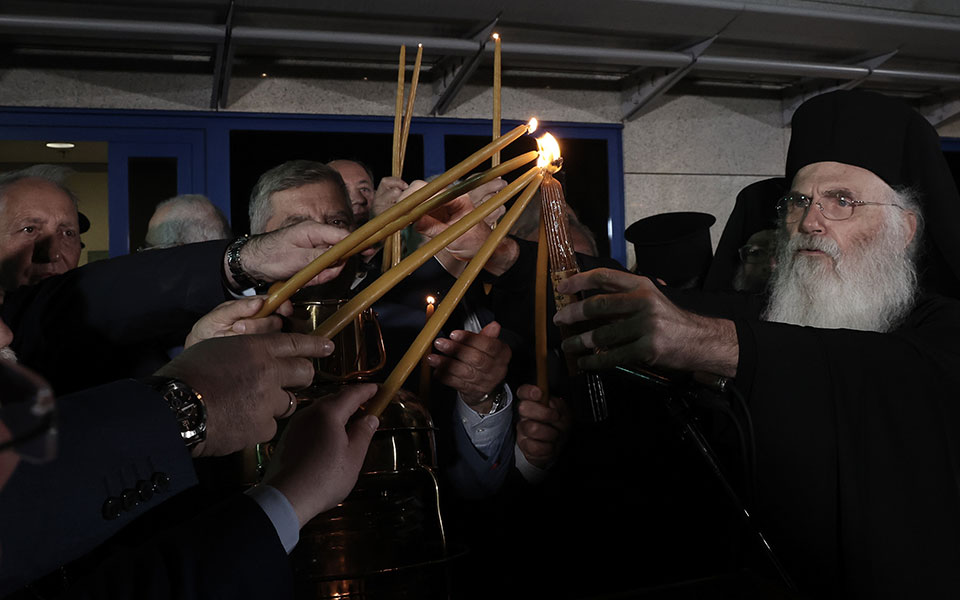 το-απόγευμα-του-μ-σαββάτου-το-άγιο-φως-562374547