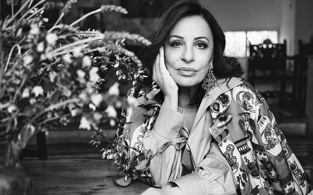 η-χάρις-αλεξίου-και-ο-γιος-της-μάνος-θε-562391431