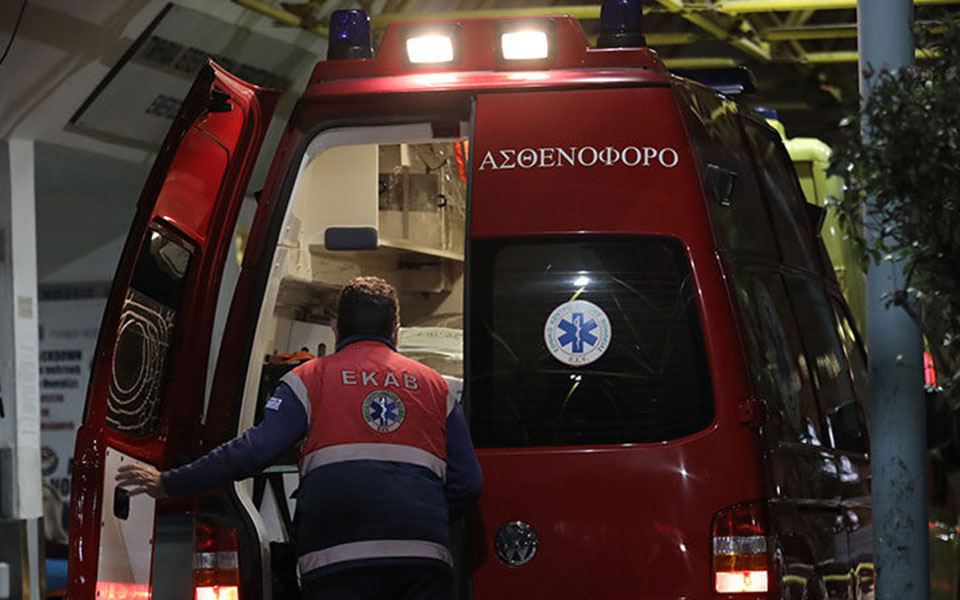 16χρονος-έπεσε-στις-γραμμές-του-προαστι-562361920