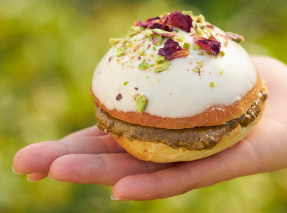 ατομικά-μπριός-με-πραλίνα-φυστικιού-κ-562356559