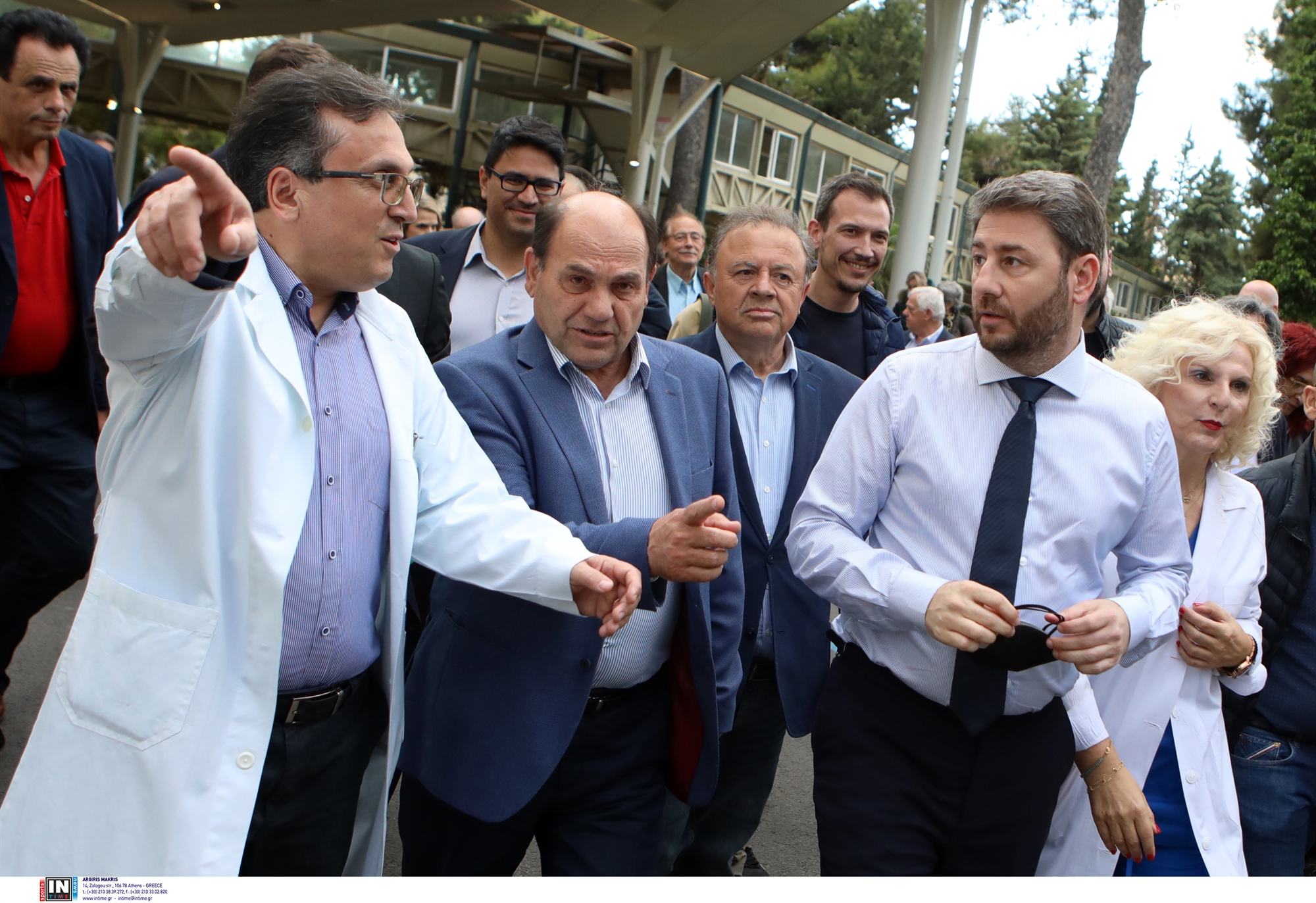 εκλογικά-οι-απρόθυμοι-μνηστήρες-του-π-562390555