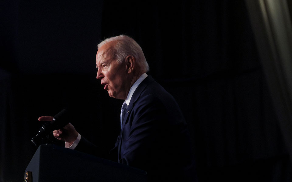 ηπα-ο-μπέρνι-σάντερς-αποσύρεται-υπέρ-τ-562389442