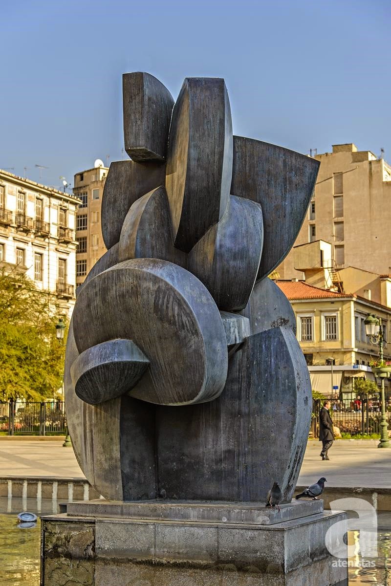 Η Σοφία Βάρη παρουσιάζει τα γλυπτά της στην Park Avenue στη Νέα Υόρκη-3