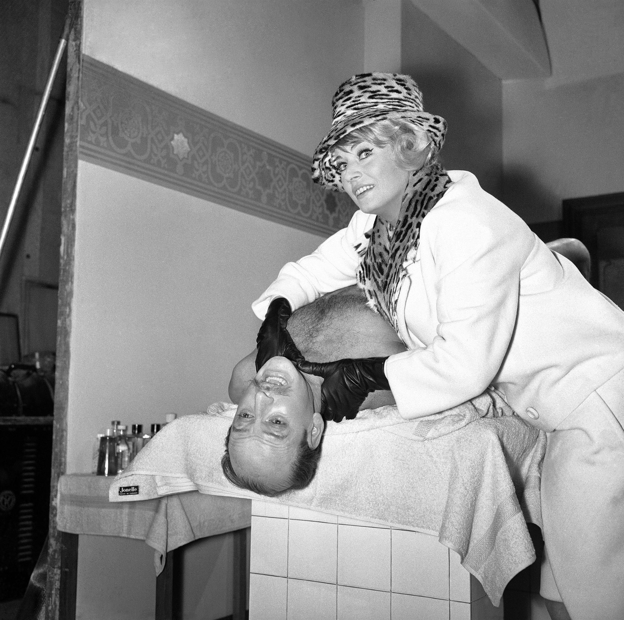 Aγκαθα Κρίστι: Η βασίλισσα του αστυνομικού μυθιστορήματος-3