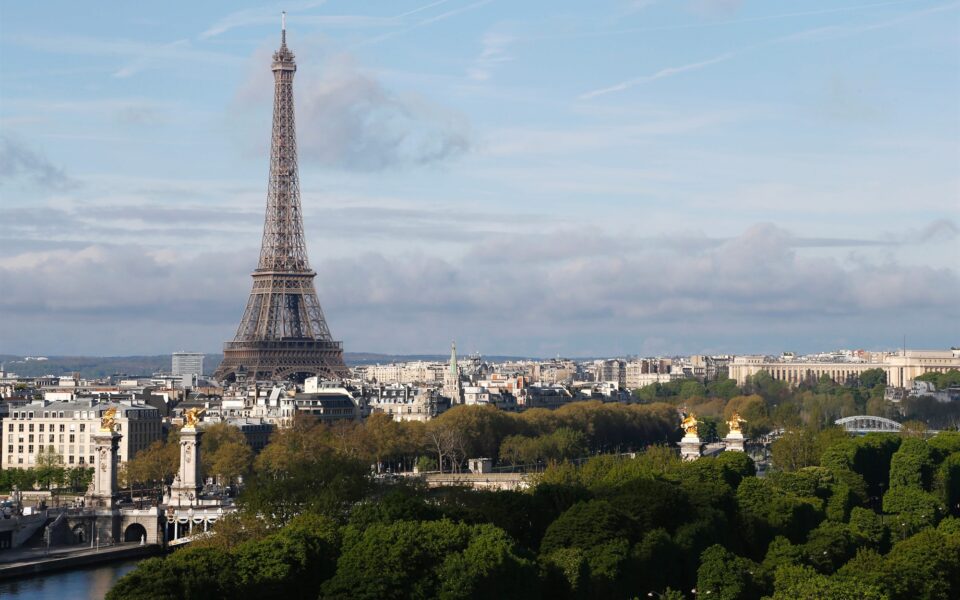 αλλάζει-η-γαλλία-την-πολιτική-επαναπα-562394569