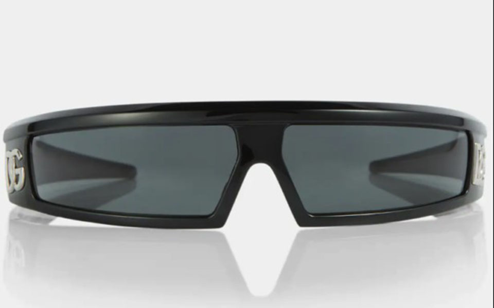 8-μαύρα-γυαλιά-ηλίου-που-θέλουμε-στη-συλ-562382599