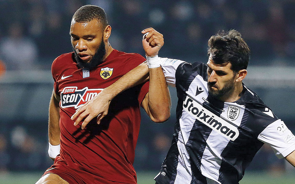 σούπερ-λιγκ-1-σέντρα-σε-μια-λεπτή-κλωστ-562351255