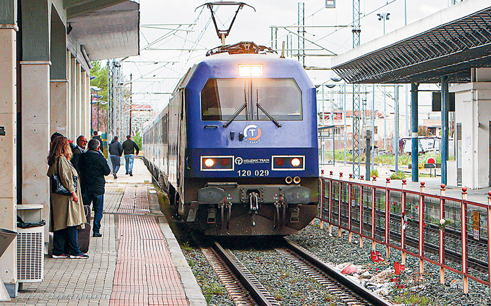 Τρένα: Ξανά στις ράγες, σε ένα μουδιασμένο ξεκίνημα – Η «Κ» στο δρομολόγιο του Intercity από Αθήνα για Θεσσαλονίκη-3