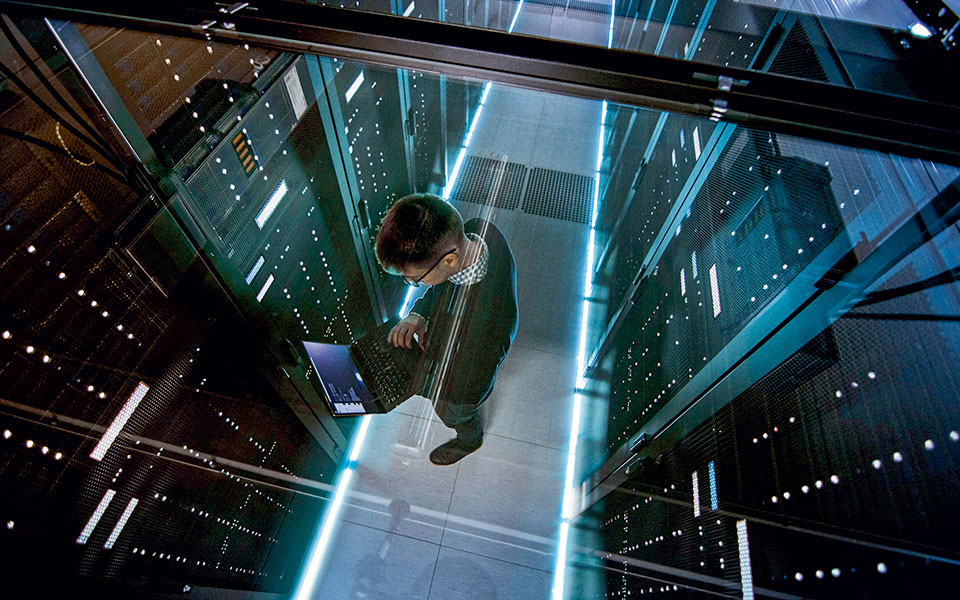 ζητούνται-προγραμματιστές-λείπουν-3-562354429