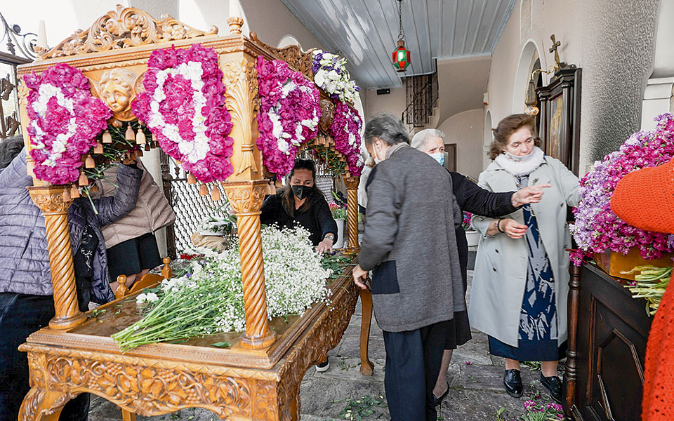 ντοκιμαντέρ-επιτάφιος-τα-ξημερώματα-562369348