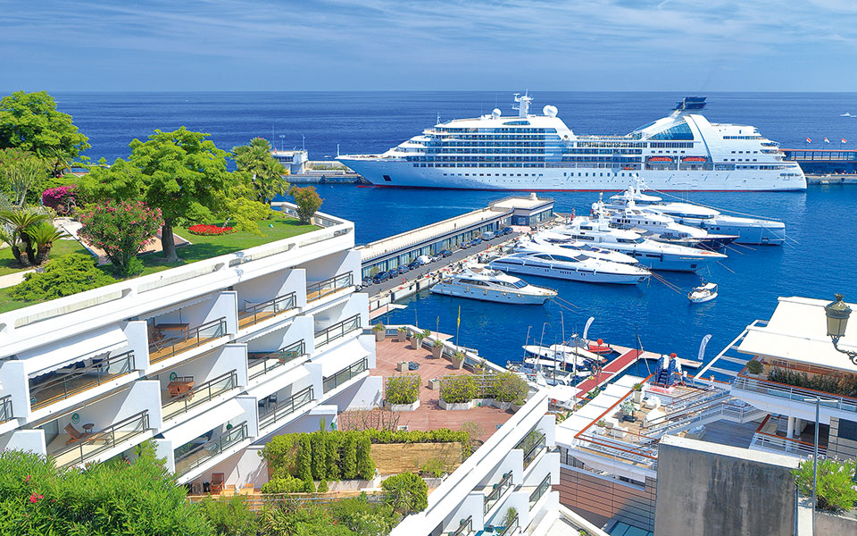 η-μεσόγειος-περιορίζει-την-κρουαζιέρ-562391488