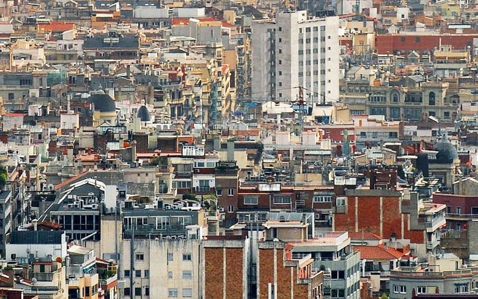 ακίνητα-παγκόσμιο-το-πρόβλημα-της-ακρ-562391383