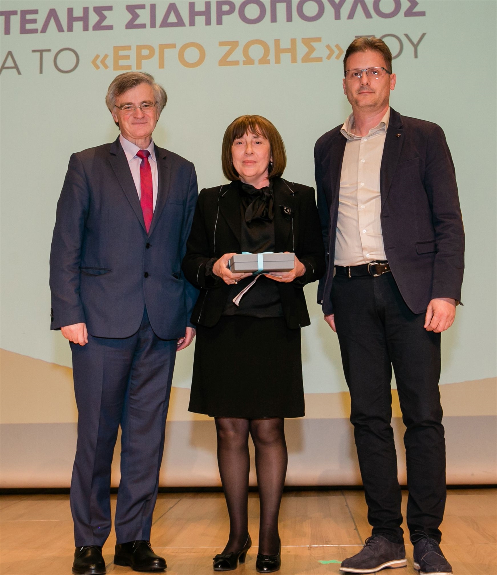 Η συγκινητική βραδιά απονομής των βραβείων της Ενωσης «Μαζί για το Παιδί»-1