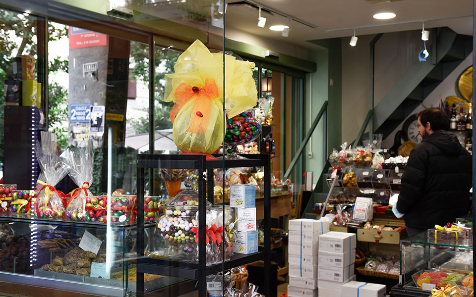 πάσχα-2023-σε-ισχύ-το-εορταστικό-ωράριο-λε-562363807