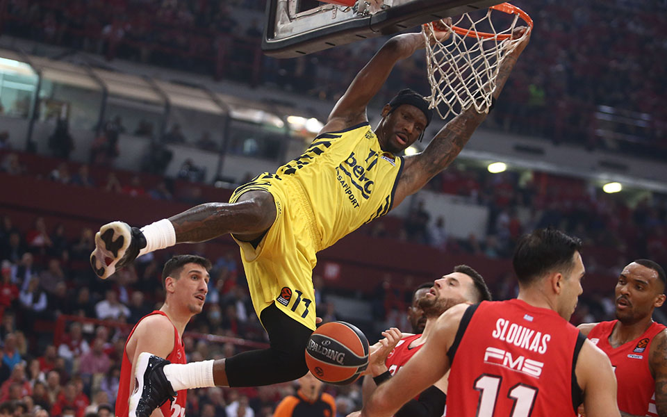 η-φενέρ-πήρε-το-πλεονέκτημα-από-τον-ολυ-562395604