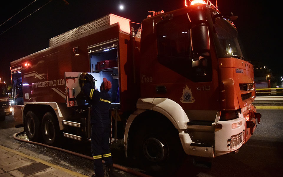 ασπρόπυργος-φωτιά-σε-εξωτερικό-χώρο-ε-562396006