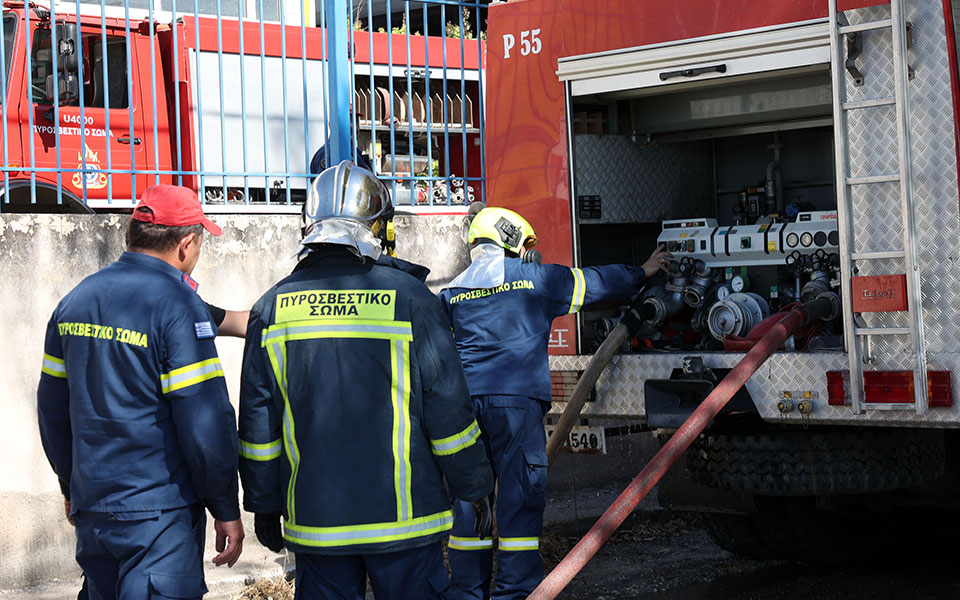 σεπόλια-φωτιά-σε-οχήματα-σε-πιλοτή-πολ-562354219