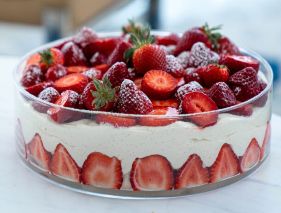 φράουλες-21-συνταγές-για-νόστιμα-και-δρ-562391215