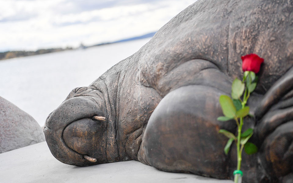 το-άγαλμα-της-freya-το-οσλο-τιμά-τον-θαλάσ-562396417