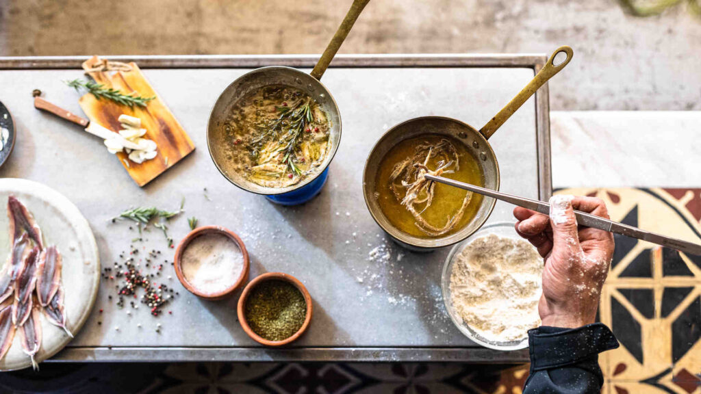 η-θεσσαλονίκη-σε-επτά-μπουκιές-μεζέδε-562394158