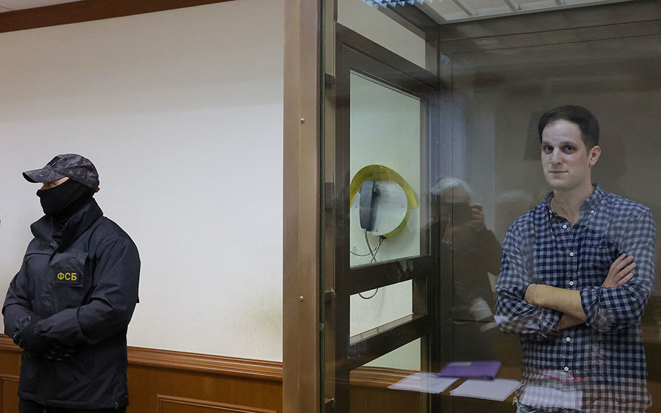 ο-εβαν-γκερσκόβιτς-και-η-ψυχροπολεμικ-562380124