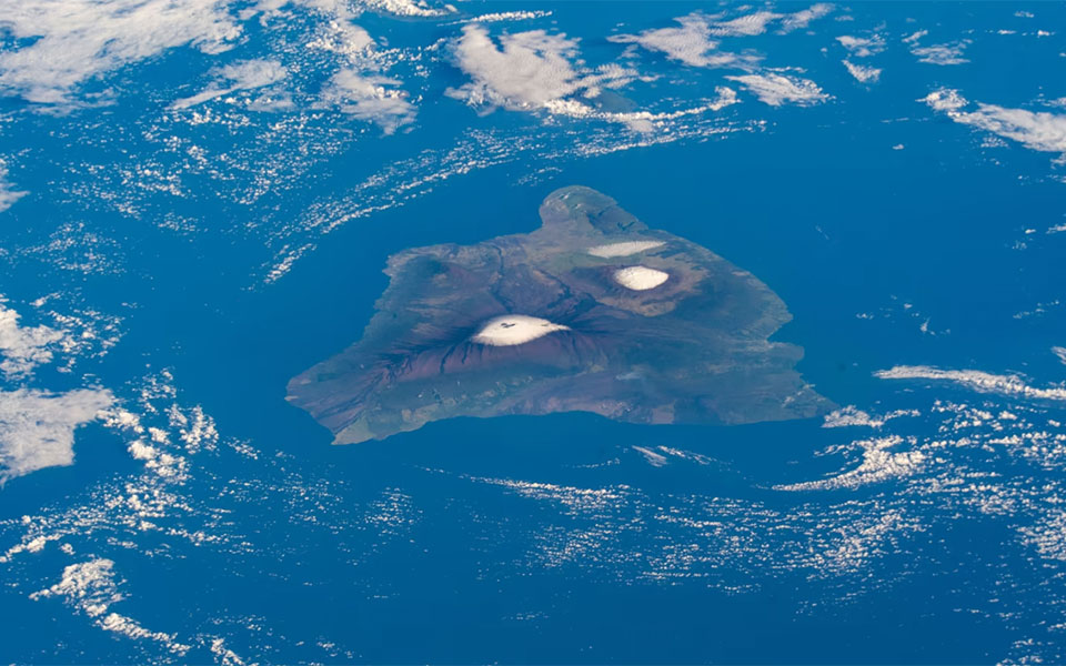 Ροζ σύννεφα, αμμόλοφοι, Νότιο Σέλας: Η Γη μέσα από τον φακό των αστροναυτών-2