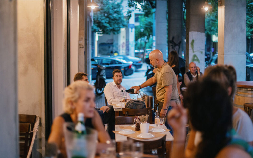 κουκάκι-με-τα-όλα-του-37-μοναδικές-γευστ-562386229