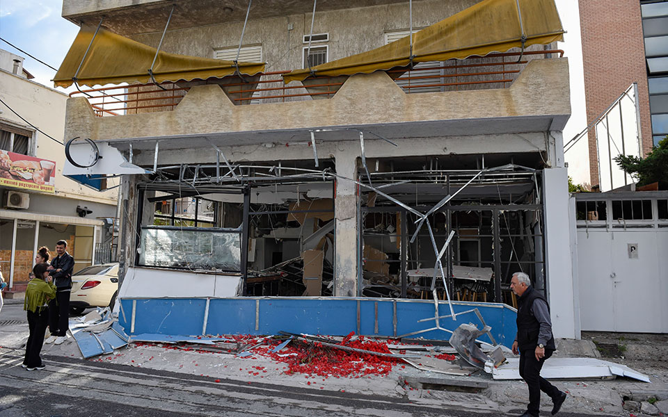 νέο-ηράκλειο-έκρηξη-σε-καφετέρια-κα-562394233