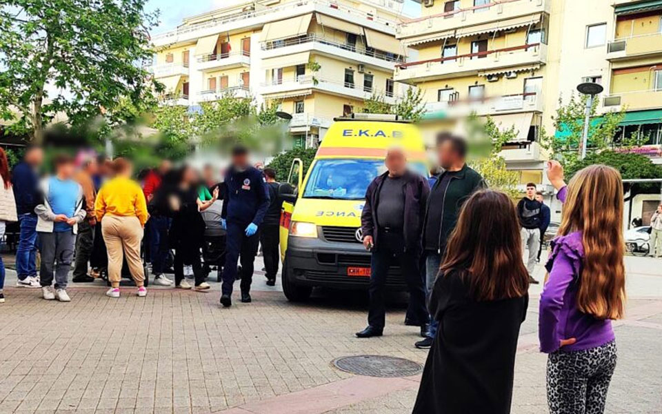 καλαμάτα-πυροσβέστες-έσωσαν-βρέφος-π-562378282