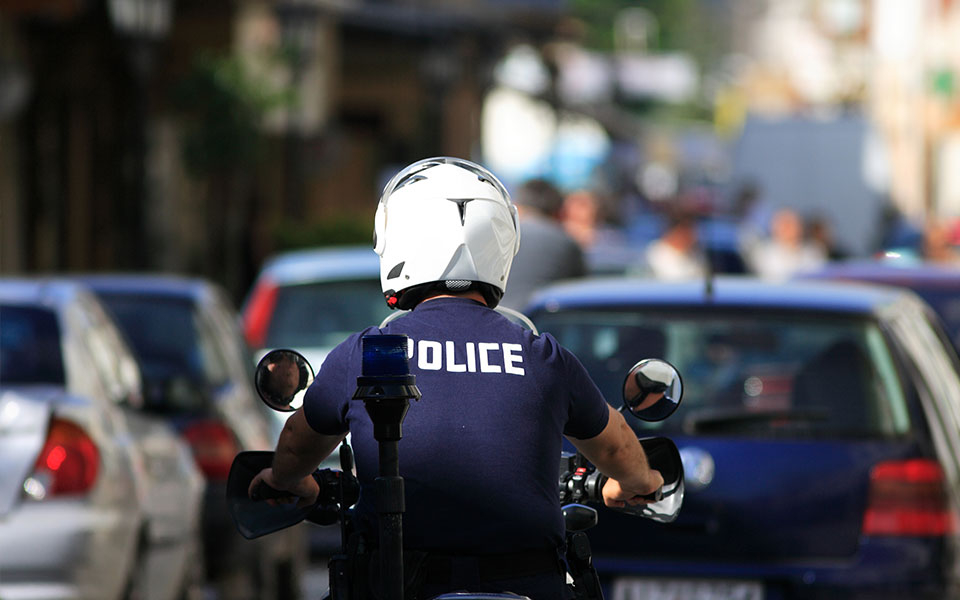 κυψέλη-χειροπέδες-σε-48χρονο-για-σεξουα-562356706