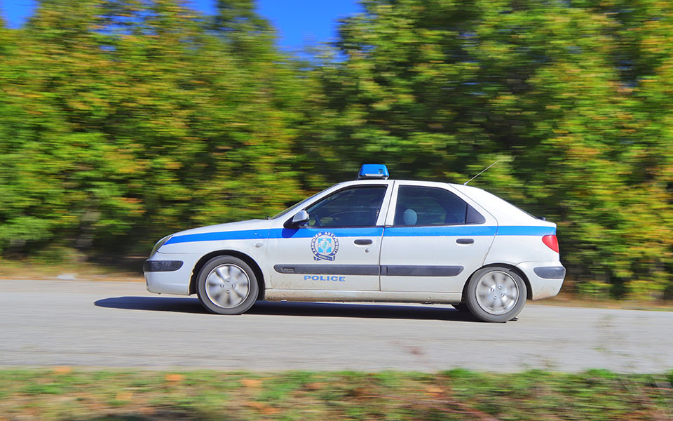 θεσσαλονίκη-προσποιούμενος-τον-τεχν-562394419