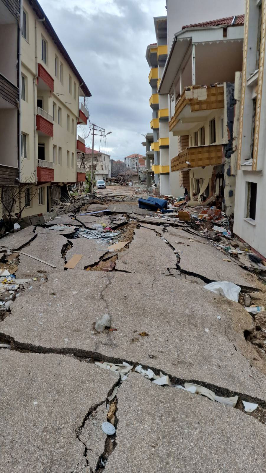 Λέκκας από Τουρκία: Η ανακάλυψη των νέων ρηγμάτων και πώς συνδέονται με το μέγεθος της καταστροφής-2