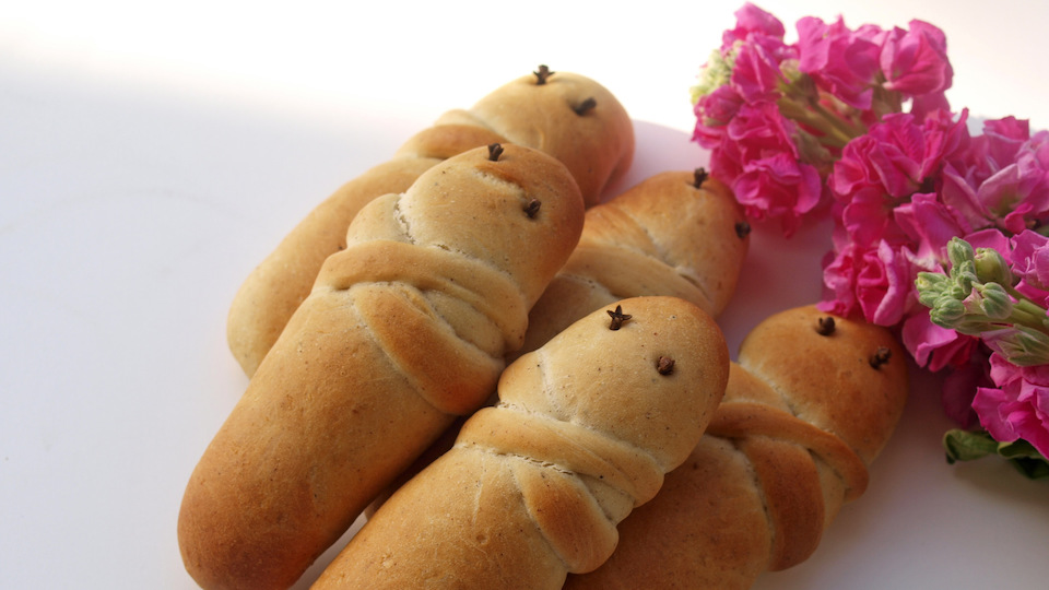 λαζαράκια-ένα-έθιμο-που-θέλουμε-να-κρα-562359250